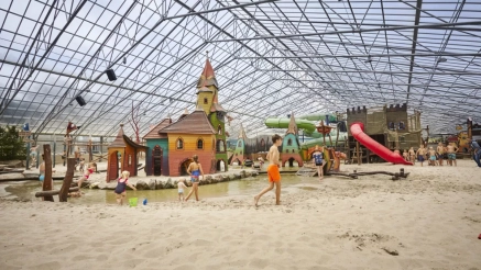 SterrenStrand Terspegelt: Een Uniek Vakantieparadijs voor Jong en Oud