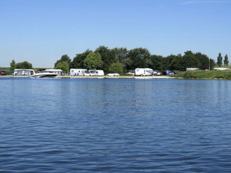 Camping en Jachthaven Uitdam