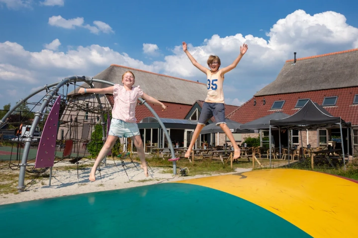 Villapark De Weerribben