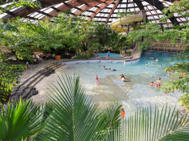 Het Huttenheugte Zwembad - Een Handige Gids met Activiteiten & Prijzen